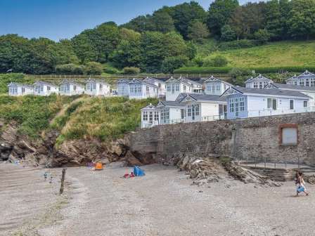 Lodges overlooking the beach at Beach Cove Coastal Retreat