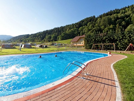 Eurocamp Camping Bella Austria Holiday Park swimming pool