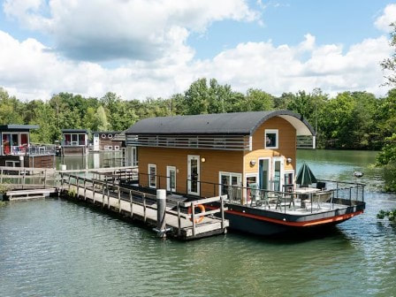 Houseboat at Center Parcs Kempervennen