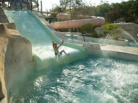 Swimming pool at Center Parcs Village Nature Paris