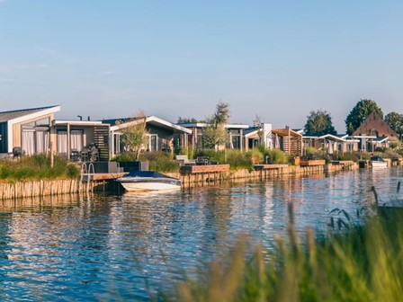 EuroParcs De Kraaijenbergse Plassen waterside lodges