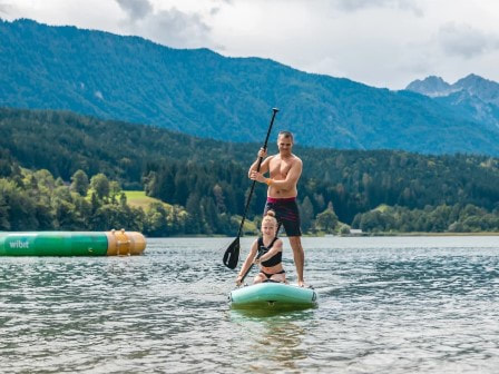 EuroParcs Pressegger See standup paddleboarding