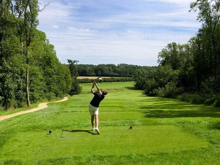 Golf at Warner Heythrop Park