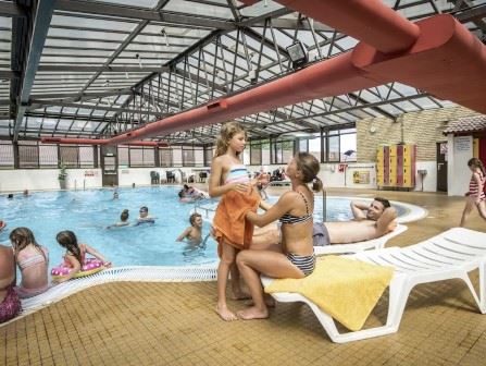 Swimming pool at Sandy Glade Holiday Park