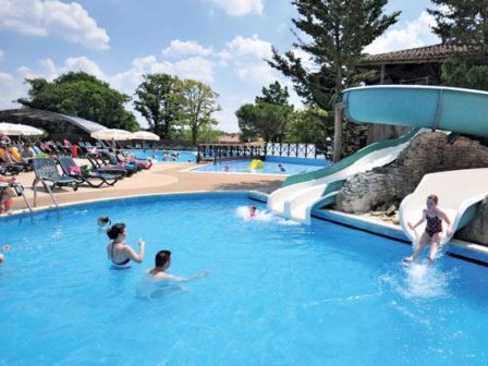 Swimming pool at ​​La Garangeoire Campsite in Vendee 