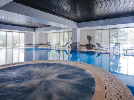 Swimming pool at Warner Runnymede on Thames Hotel