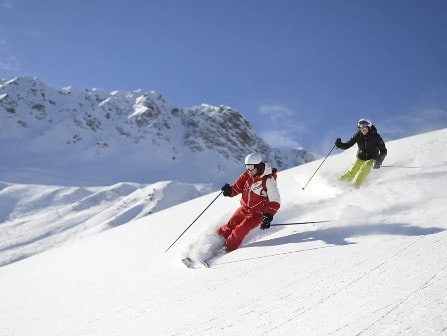 Skiing at Club Med Val Thorens Sensations 