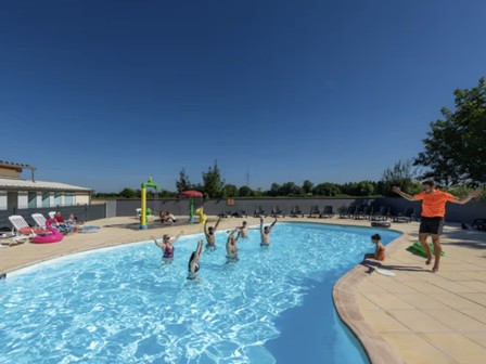 Swimming pool at Le Ried Holiday Park